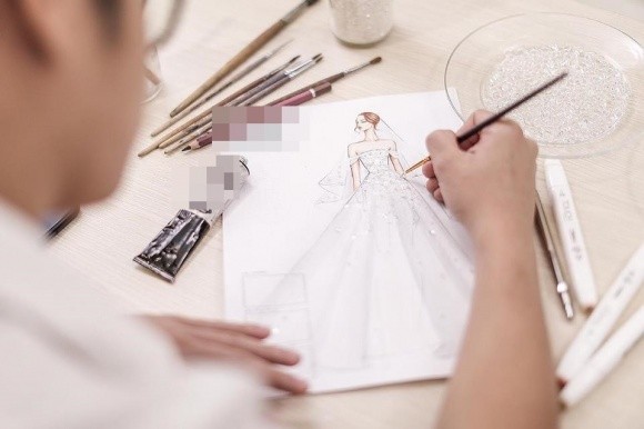 Hé lộ bản thiết kế váy cưới khủng của Á hậu Tú Anh