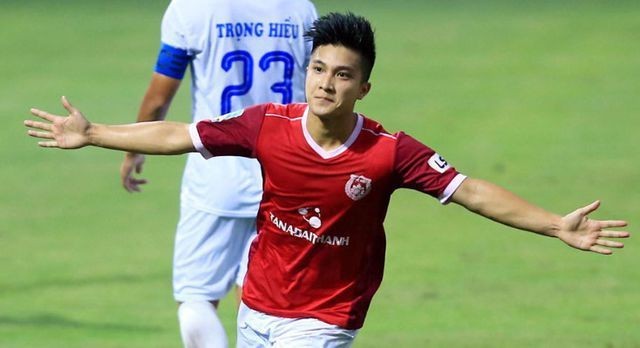 Martin Lo được triệu tập, Bùi Tiến Dũng bắt chính cho U23 Việt Nam
