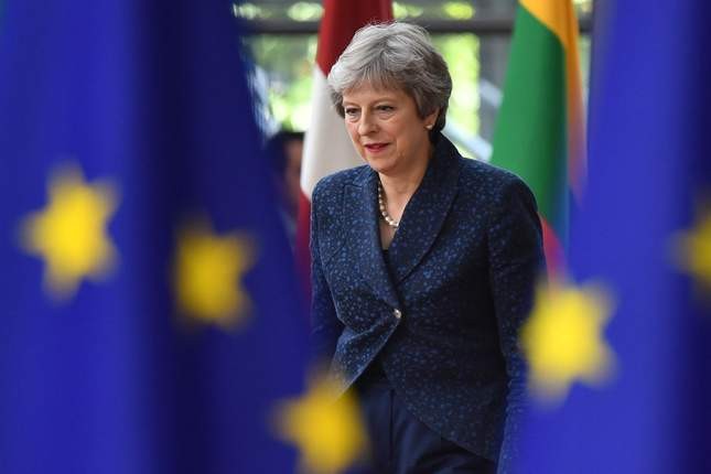 Brexit: Thỏa thuận của Theresa May có thể khiến Vương quốc Anh thâm hụt £100 tỷ mỗi năm