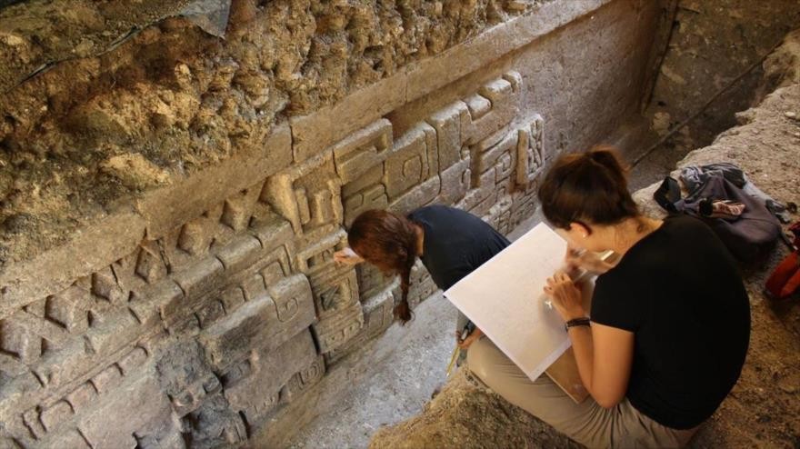 Phát hiện di tích 2700 tuổi hé lộ nhiều bí ẩn về người Maya