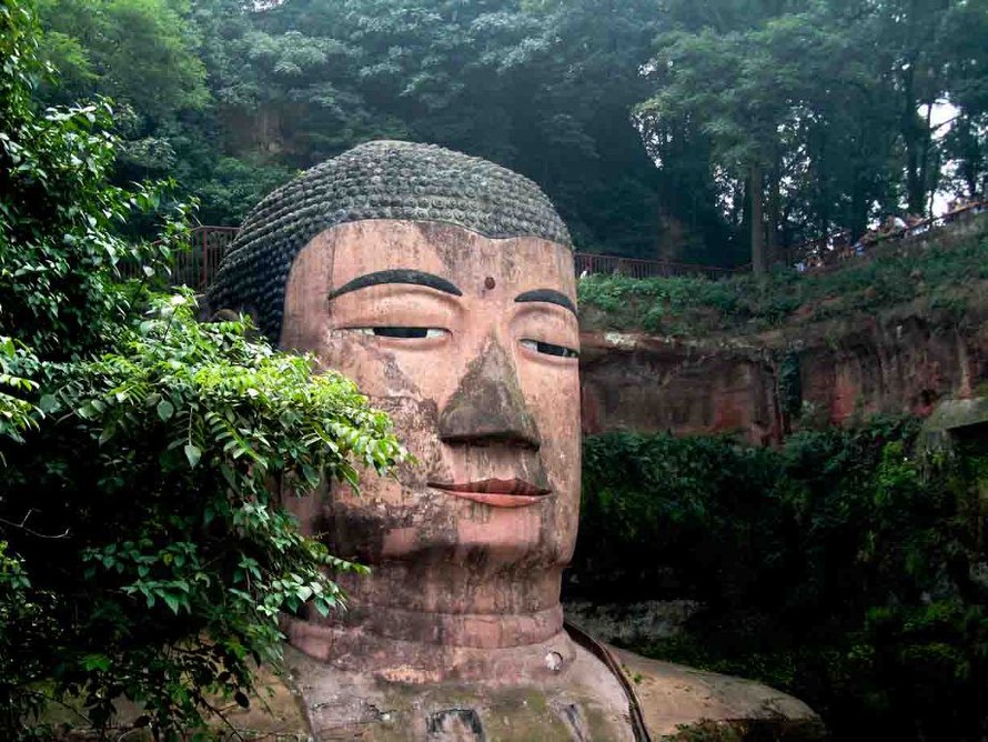 Bí ẩn bức tượng Lạc Sơn Đại Phật bốn lần rơi lệ trong lịch sử