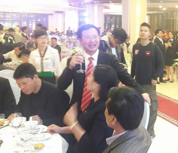 Đám cưới chục tỷ ở Quảng Ninh: Bố chú rể giàu cỡ nào?