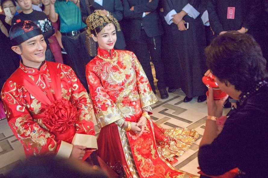 Độc đáo những kiểu váy cưới truyền thống ấn tượng trên thế giới