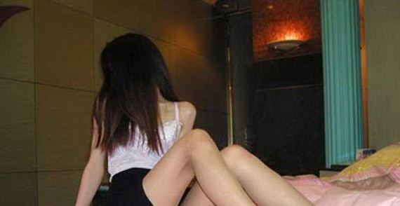 Cô gái Hà Nội cao 1m70 giả làm ô sin trong nhà để gần người tình