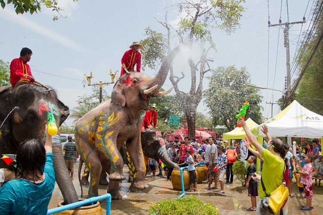 10 lưu ý khi dự Tết té nước Songkran
