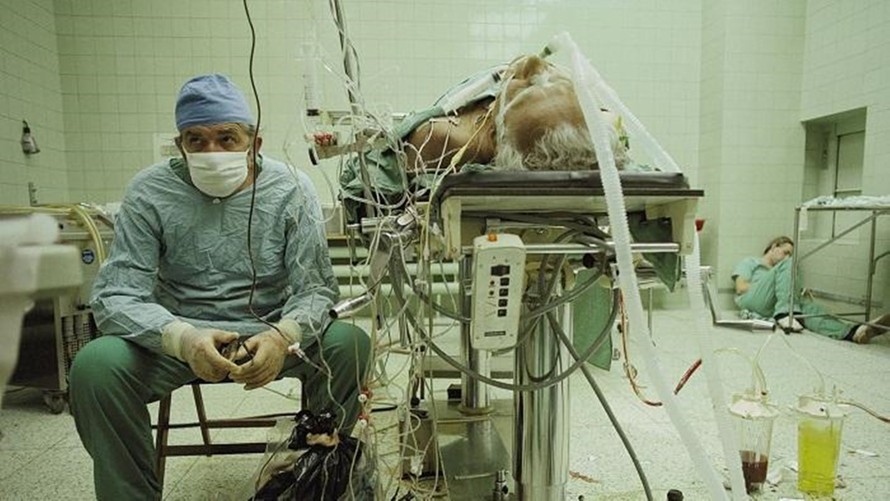 Câu chuyện sau bức ảnh y tế chấn động thế giới năm 1987