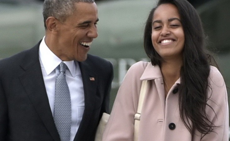 Ông Obama thừa nhận 'khó khăn' khi thấy con gái trưởng thành