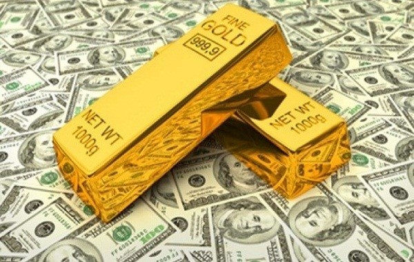 Ngày 4/5: Giá vàng 'hạ nhiệt', đồng USD phục hồi sức mạnh