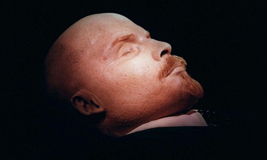 Đội ngũ nhà khoa học bảo quản thi hài Lenin