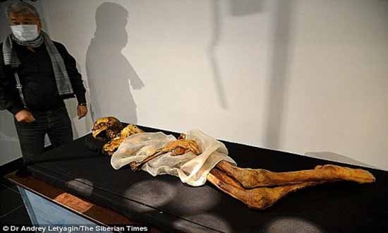 Xác ướp công chúa 2.500 năm tuổi mang hình xăm bí ẩn
