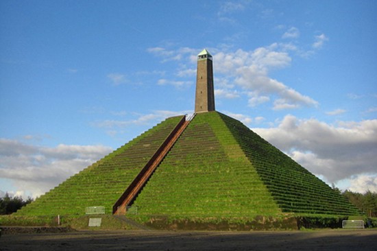 Kim tự tháp duy nhất ở châu Âu