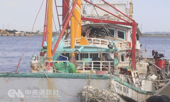 Xác định danh tính người Việt bị thương trên tàu cá trúng tên lửa