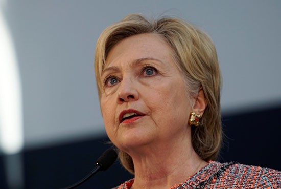 FBI thẩm vấn bà Clinton vì dùng email cá nhân khi là ngoại trưởng