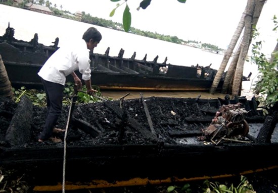 13 tàu du lịch trên sông Tiền bị cháy rụi