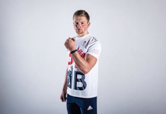 Vận động viên Anh tại Rio 2016 trả tiền bằng vòng đeo tay