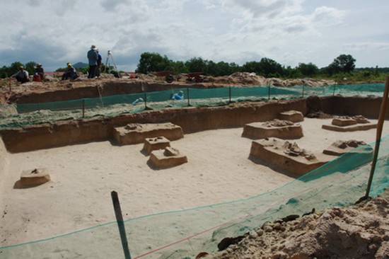 Hàng chục mộ cổ 3.000 tuổi được tìm thấy ở Bình Thuận