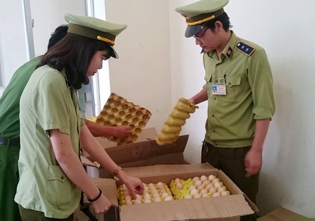 Hủy gần 5.000 quả trứng gà nhập lậu từ Trung Quốc