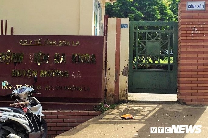 Bệnh viện Đa khoa huyện Mường La, nơi xảy ra vụ việc bé trai 4 tháng tuổi bị chết thảm - Ảnh: VTC News