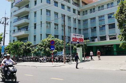 Bệnh viện Đà Nẵng, nơi nam du khách được điều trị - Ảnh: Bệnh viện Đà Nẵng, nơi nam du khách được điều trị. Ảnh: Zing