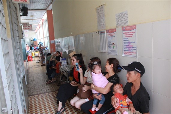 Nhiều bệnh nhi bị tay chân miệng được điều trị tại Bệnh viện Đa khoa tỉnh Đắk Lắk - Ảnh: Báo Nông nghiệp Việt Nam