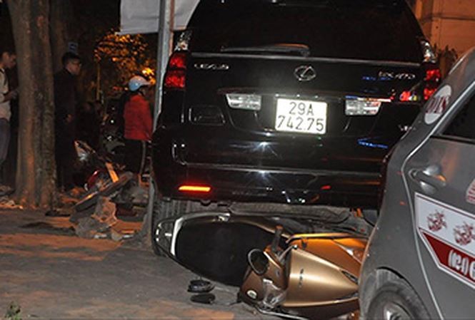 Lexus gây tai nạn liên hoàn: Nữ tài xế có nồng độ cồn cao