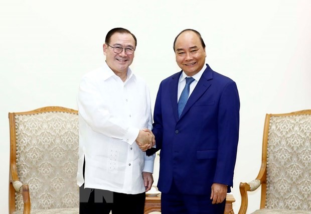 Thủ tướng Nguyễn Xuân Phúc tiếp Bộ trưởng Ngoại giao Philippines Teodoro López Locsin. (Ảnh: Thống Nhất/TTXVN)