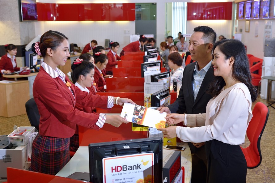 HDBank báo lãi 2.211 tỷ đồng, nợ xấu ngân hàng dưới 1%