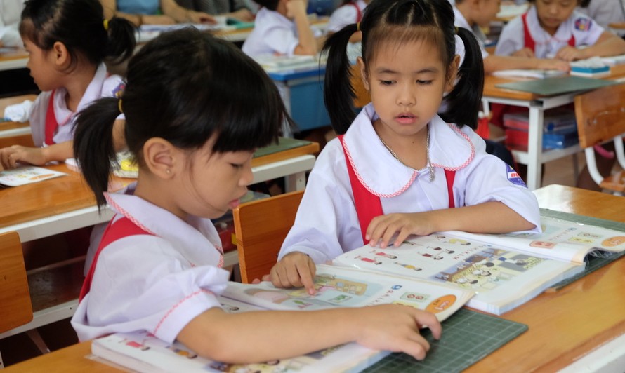Học sinh Trường tiểu học Đông La (Đông Hưng, Thái Bình) trong giờ học tiếng Việt.