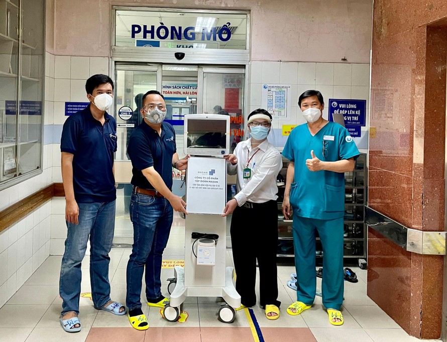 Tập đoàn Masan trao tặng máy thở CARESCAPE R860 cho Bệnh viện Từ Dũ