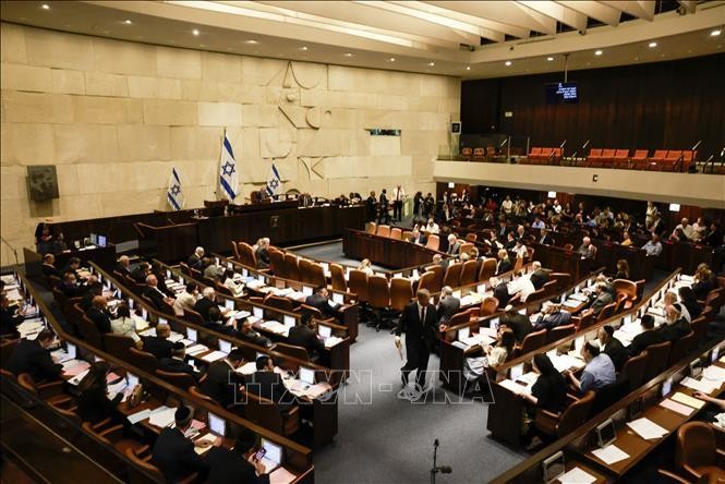 Toàn cảnh phiên họp bỏ phiếu tự giải tán của Quốc hội Israel ở Jerusalem ngày 30/6/2022. Ảnh minh họa: AFP/TTXVN
