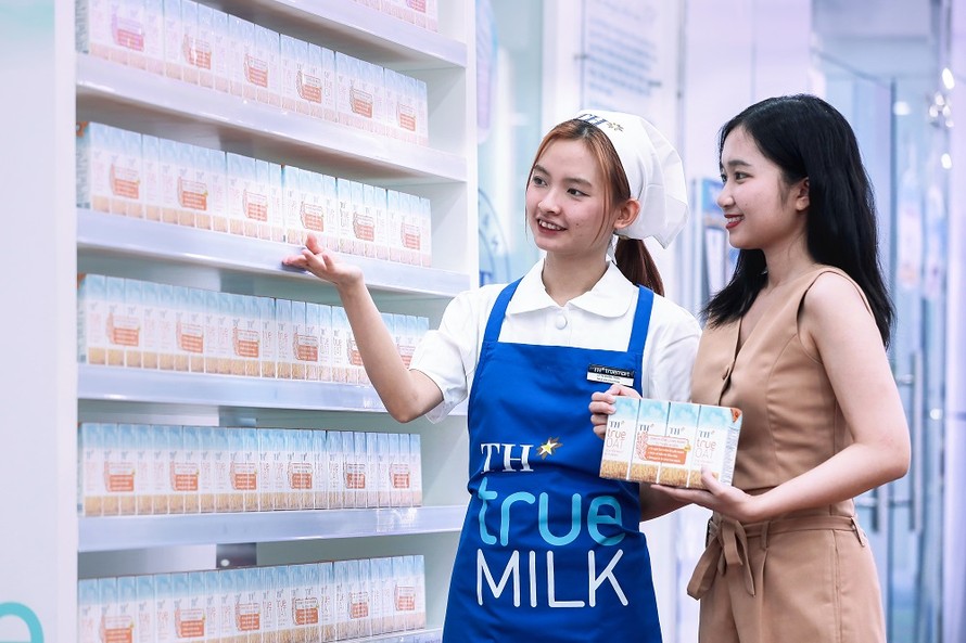 Sản phẩm Sữa Yến Mạch Vị Tự Nhiên TH true OAT với nguồn nguyên liệu hoàn toàn từ thực vật sẽ chính thức ra mắt vào ngày 15/5
