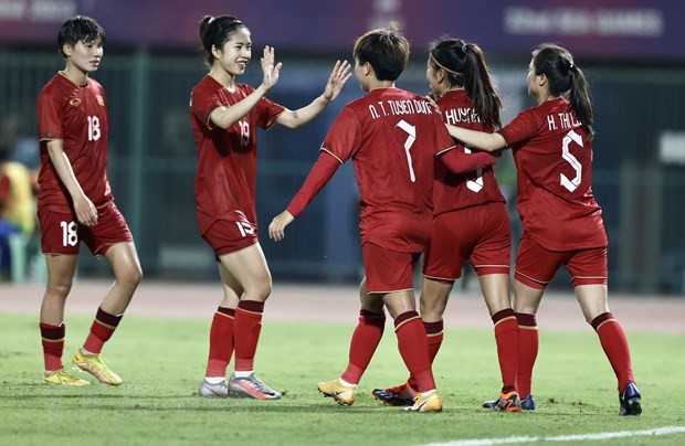 Các cầu thủ Đội tuyển Bóng đá Nữ Việt Nam đang hướng đến mục tiêu giành Huy chương Vàng thứ 4 liên tiếp tại SEA Games. (Ảnh: Hoàng Linh/TTXVN)