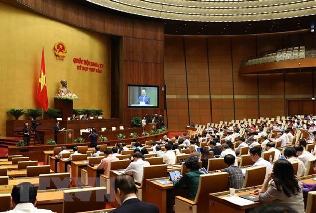 Bộ trưởng Bộ Tài chính Hồ Đức Phớc trình bày Báo cáo về công tác thực hành tiết kiệm, chống lãng phí năm 2022. (Ảnh: An Đăng/TTXVN)