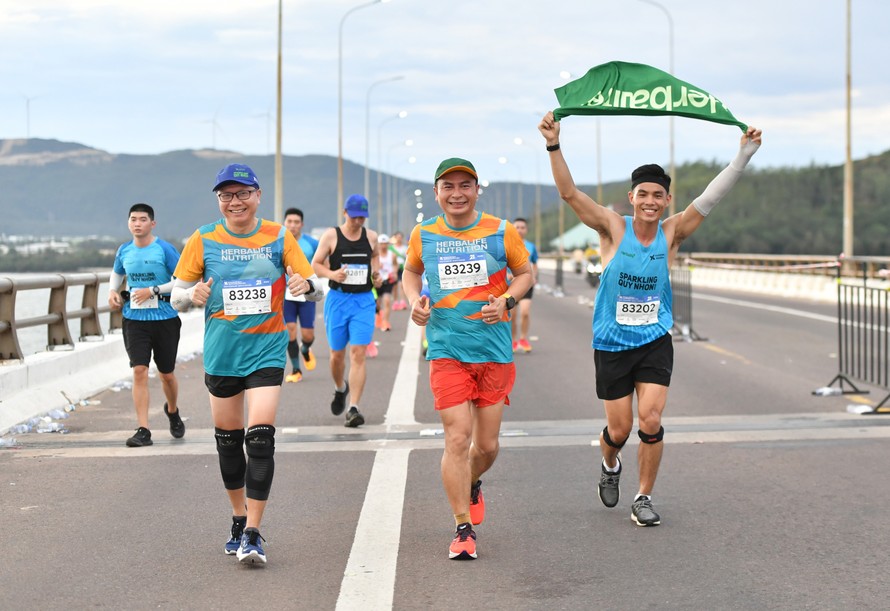 Herbalife Việt Nam đồng hành cùng Giải chạy VnExpress Marathon Sparkling Quy Nhơn 2023