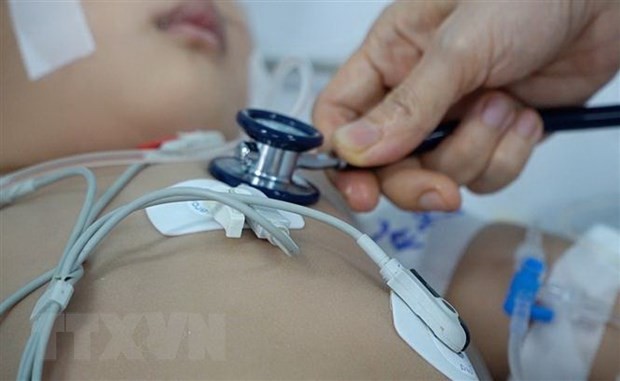 Một trẻ em mắc tay chân miệng điều trị tại Khoa Nhiễm-Thần kinh, Bệnh viện Nhi đồng 1 Thành phố Hồ Chí Minh. 