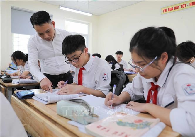 Tờ The Economist của Anh có bài viết khen ngợi hệ thống giáo dục Việt Nam. 