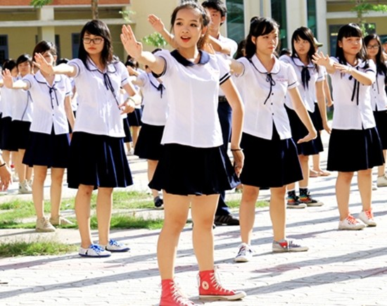 Bộ GD&ĐT yêu cầu báo cáo về may, mặc đồng phục học sinh