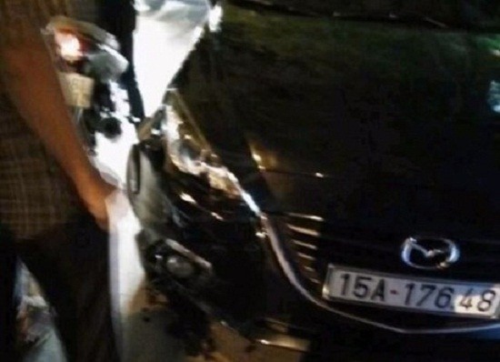 Xe Mazda gây tai nạn liên hoàn, 3 người trọng thương