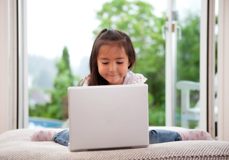 10 lời khuyên giúp trẻ truy cập internet an toàn