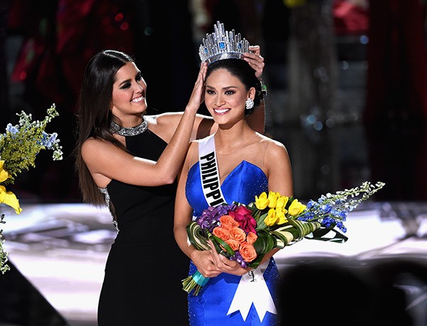 Tân Hoa hậu Hoàn vũ 2015 xin lỗi Hoa hậu Colombia