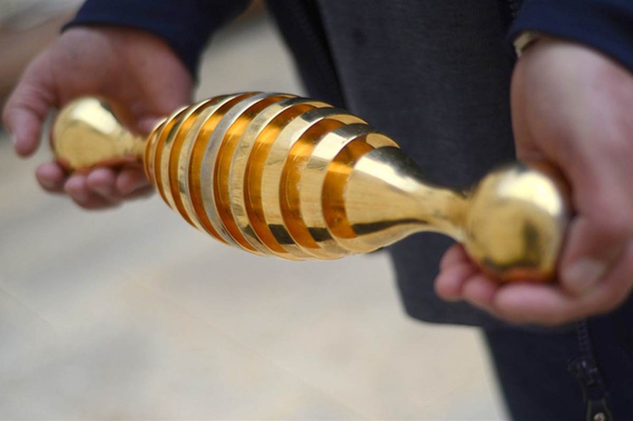 Tìm được vật thể lạ dát vàng 24 cara tại khu mộ cổ Jerusalem
