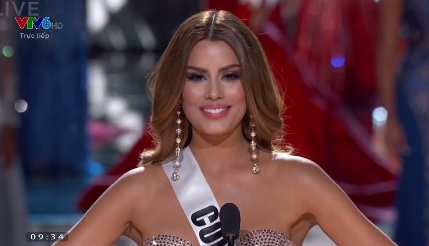Hãng phim người lớn mời Hoa hậu Colombia với giá 1 triệu USD