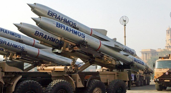 Việt Nam mua tên lửa của Ấn Độ khiến Trung Quốc hốt hoảng?
