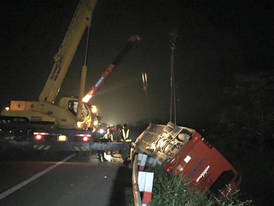 Hiện trường vụ tai nạn trên cao tốc Pháp Vân - Cầu Giẽ