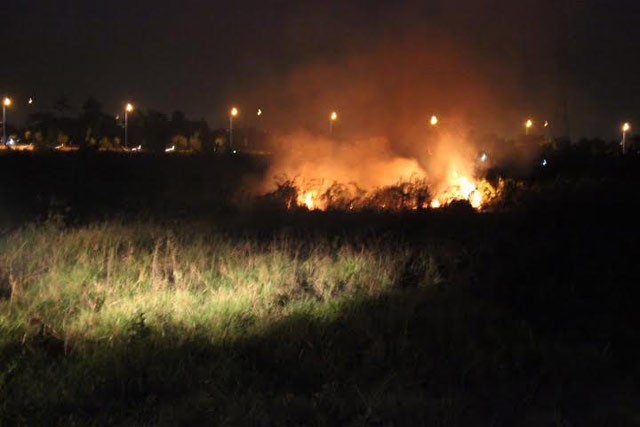 Đồng Nai: Cháy lớn tại chân cầu Bửu Hòa