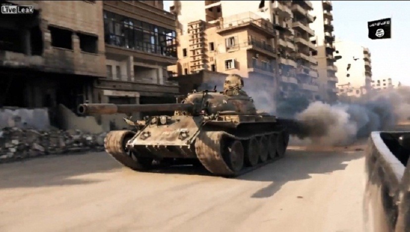 Cận cảnh khí tài quân sự ‘khủng’ như trong phim của IS [VIDEO]
