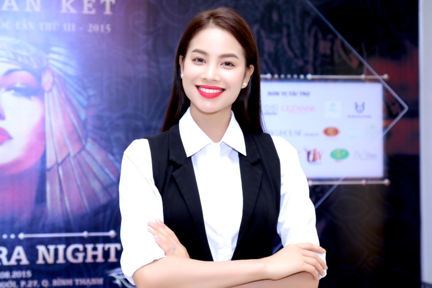 Rộ tin đồn Phạm Hương dự thi Hoa hậu Hòa bình Thế giới 2016