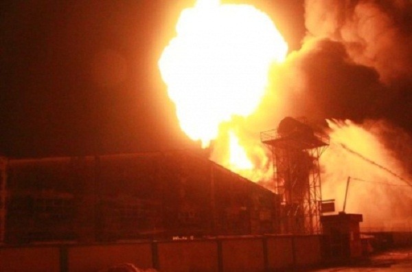Bình Dương: Công ty gỗ cháy nổ kinh hoàng, lan rộng hàng ngàn m2