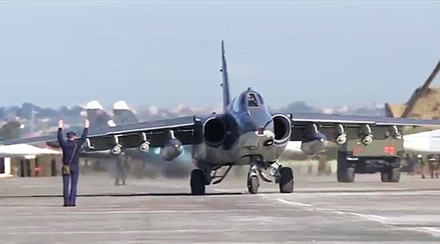 Tình hình Syria: Máy bay Nga oanh tạc Latakia và Deir ez-Zor