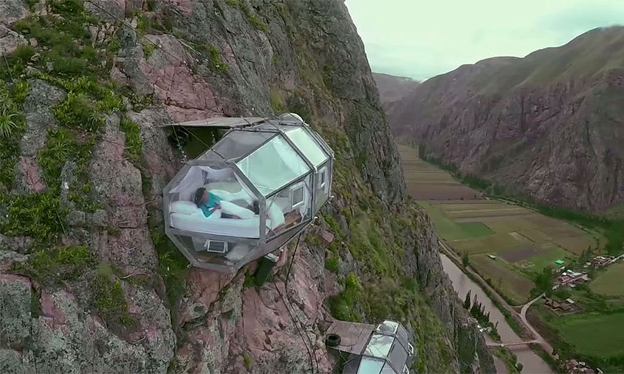 Đến Peru, thử cảm giác ngủ lơ lửng tại khách sạn trên vách núi